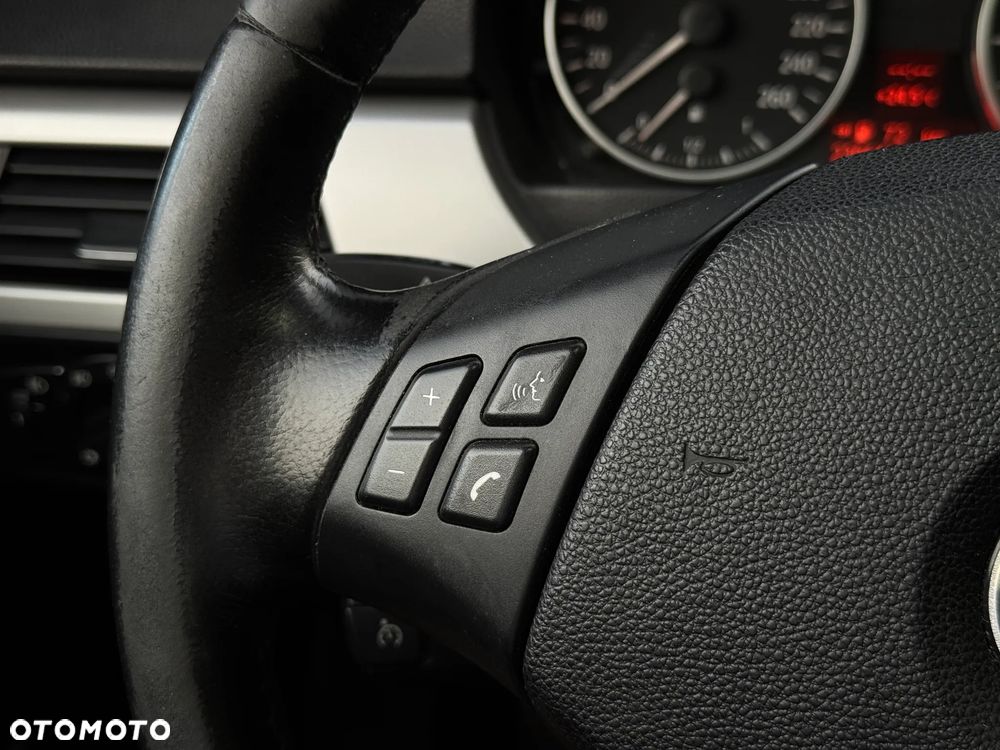 BMW Seria 3 320i - 28