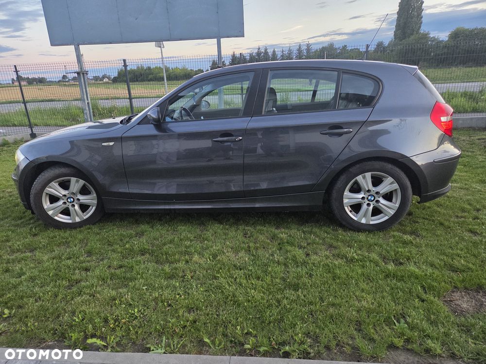 BMW Seria 1 116i - 4
