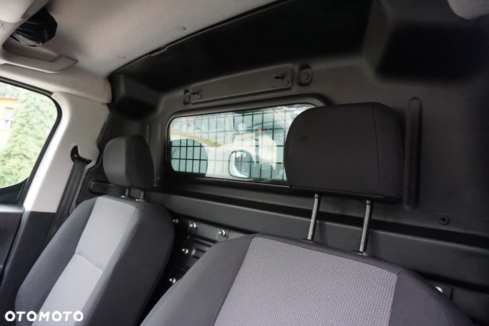 Peugeot PARTNER - 11