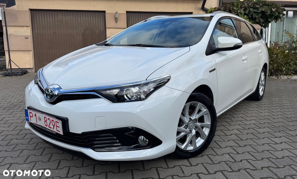 Toyota Auris 2017 photo 3