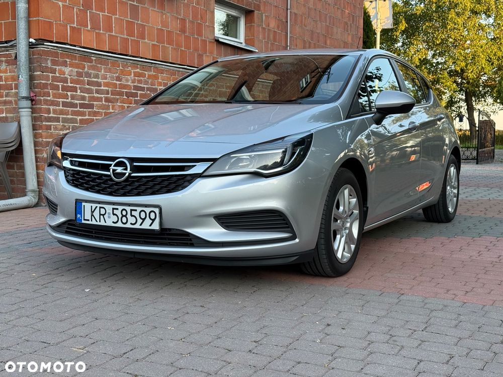 Opel Astra 1.6 CDTI Enjoy - 1