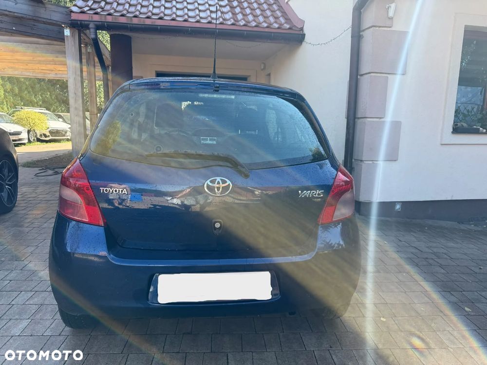 Toyota Yaris 1.0 Luna - 3