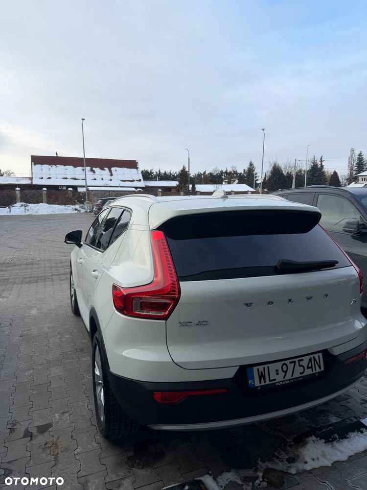 Volvo XC 40 T3 Momentum Pro - 6