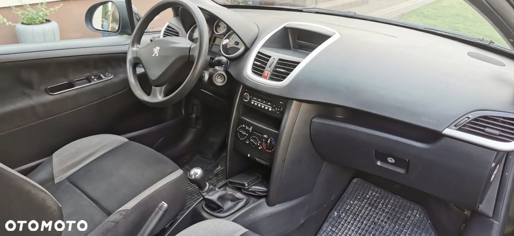 Peugeot 207 1.4 Presence Grand Prix - 7