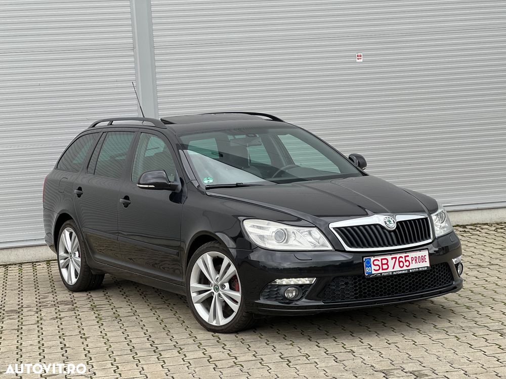 Skoda Octavia Combi 2.0 TDI RS - 4