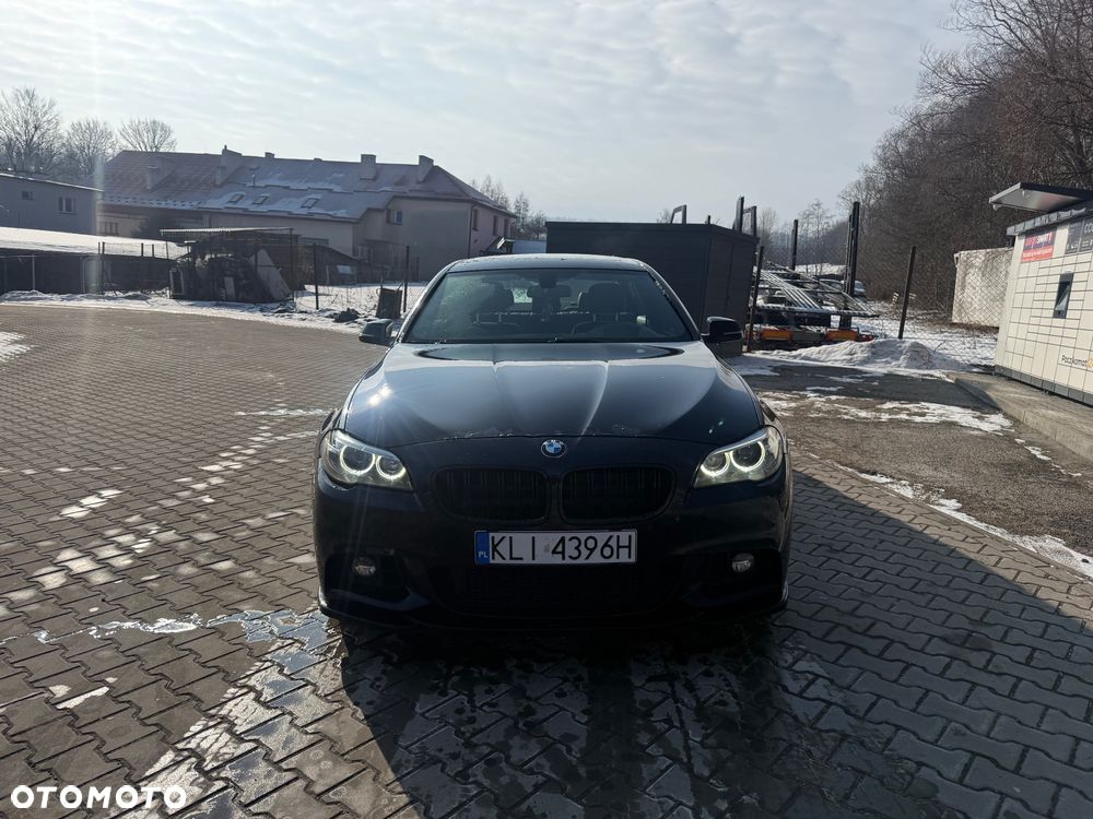 BMW Seria 5 528i xDrive - 2