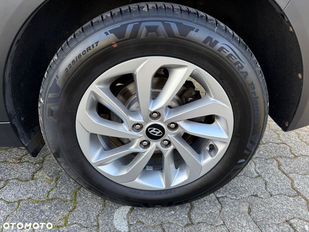 Hyundai Tucson blue 1.7 CRDi 2WD Trend - 17