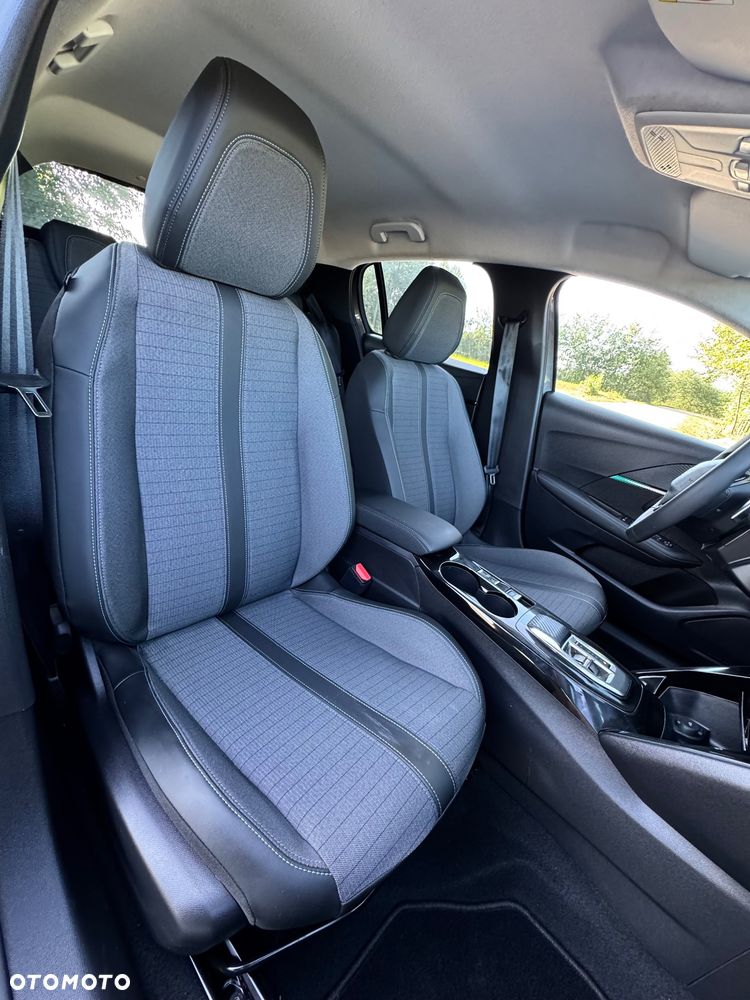 Peugeot 208 PureTech 130 EAT8 Allure Pack - 11