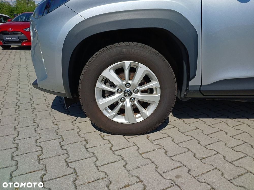 Toyota Yaris Cross Hybrid 1.5 Comfort 4x4 - 25
