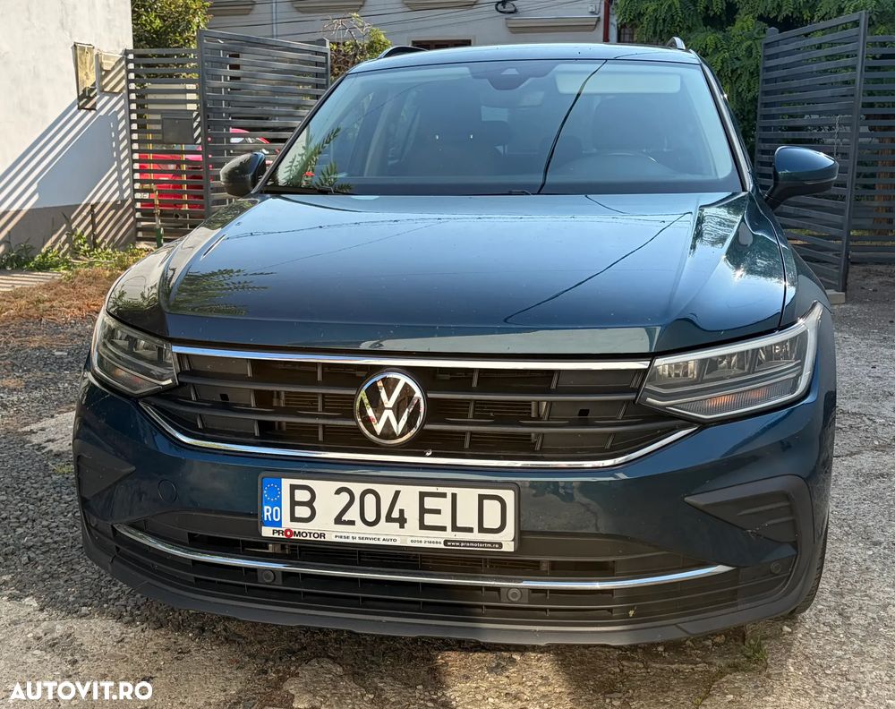 Volkswagen Tiguan - 2