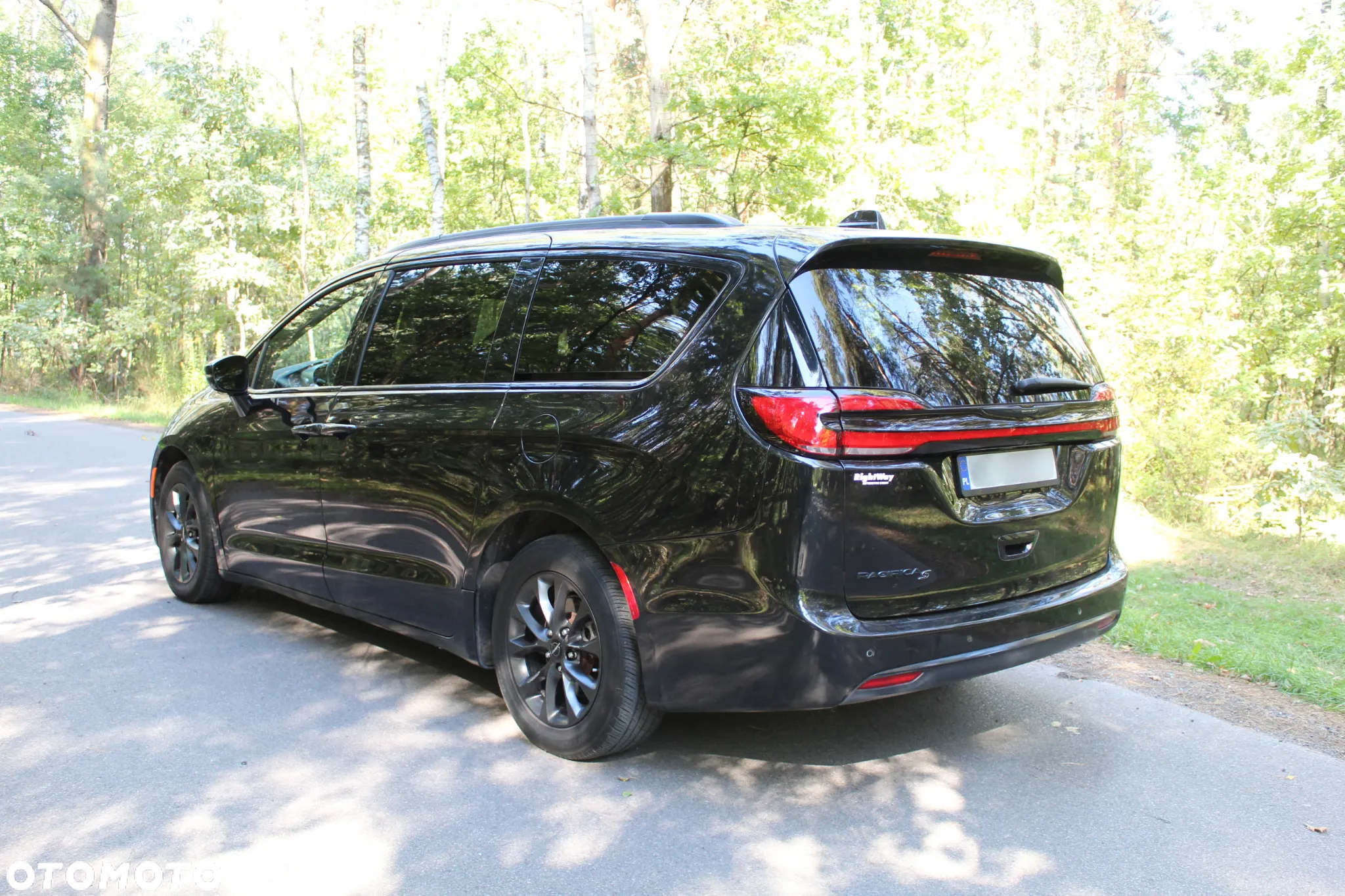 Chrysler Pacifica - 5