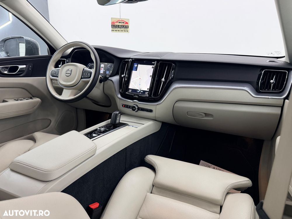 Volvo XC 60 B4 D AWD Geartronic Momentum Pro - 26