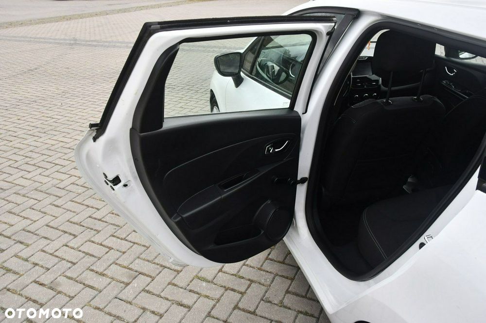 Renault Clio - 19