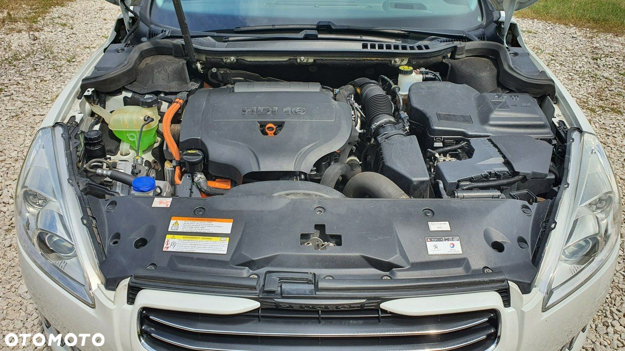 Peugeot 508 RXH 2.0 HDi HYbrid4 - 31