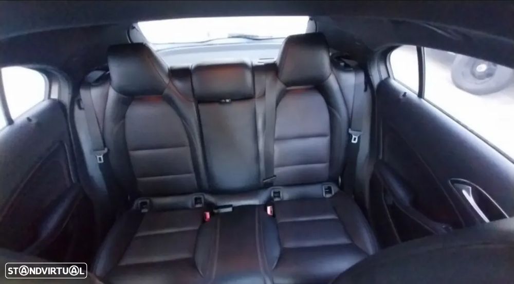 Mercedes-Benz A 200 CDi BE AMG Sport - 20