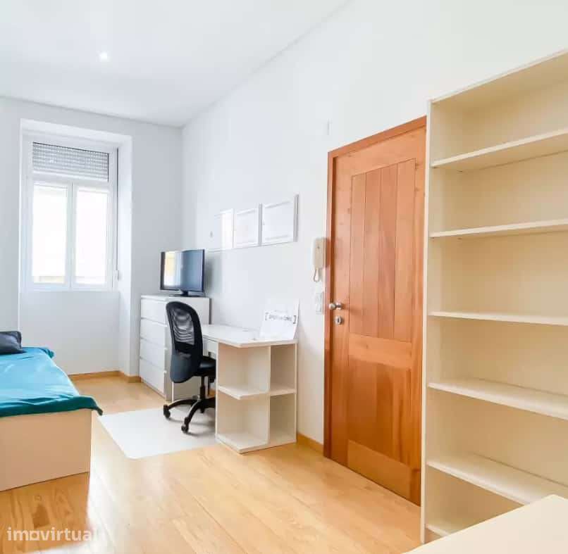Fully Furnished Interior Studio in Arroios – Lisbon - Grande imagem: 2/7