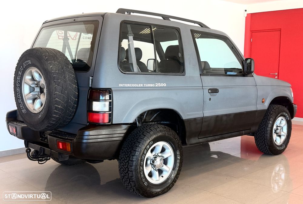 Mitsubishi Pajero 2.5 TDi GLX - 3