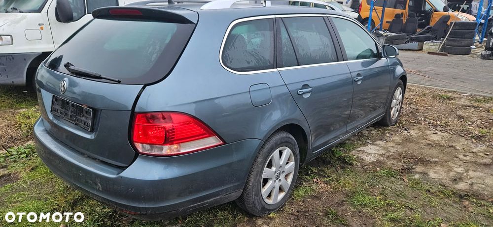 VW Golf 5 V Kombi 1,4 TSI 90kW 122KM 2009r CAX LKG lakier: LA6R xenon - 4