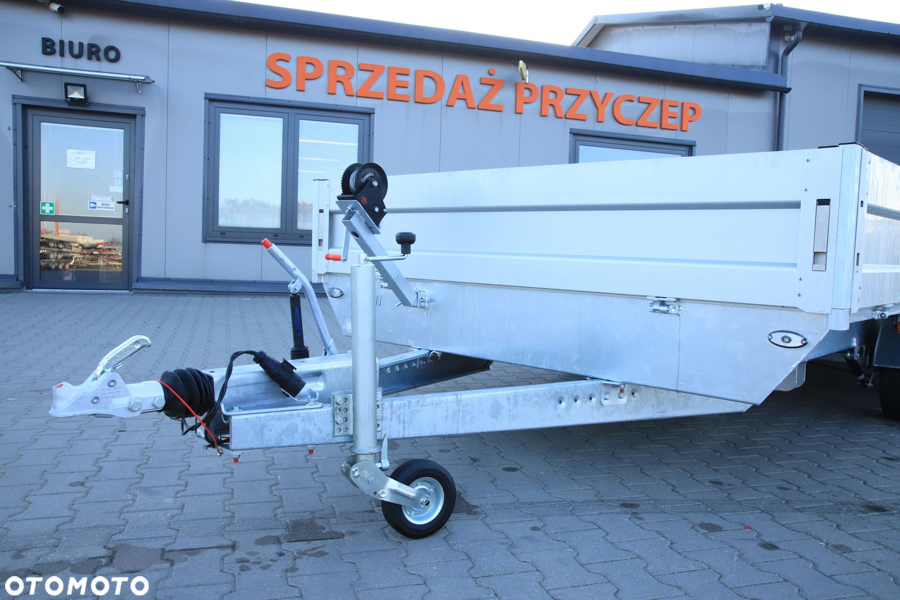 Niewiadów Boss 6 x 2.1 burty aluminiowe 3 osie po 1350kg koła 195R13C - 3