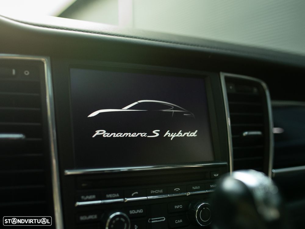 Porsche Panamera S Hybrid - 26