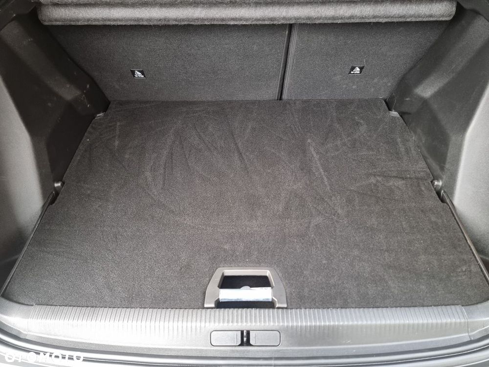 Peugeot 2008 1.2 PureTech Allure S&S EAT8 - 25