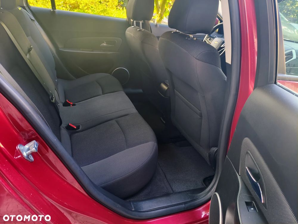 Chevrolet Cruze 1.8 LT+ - 26