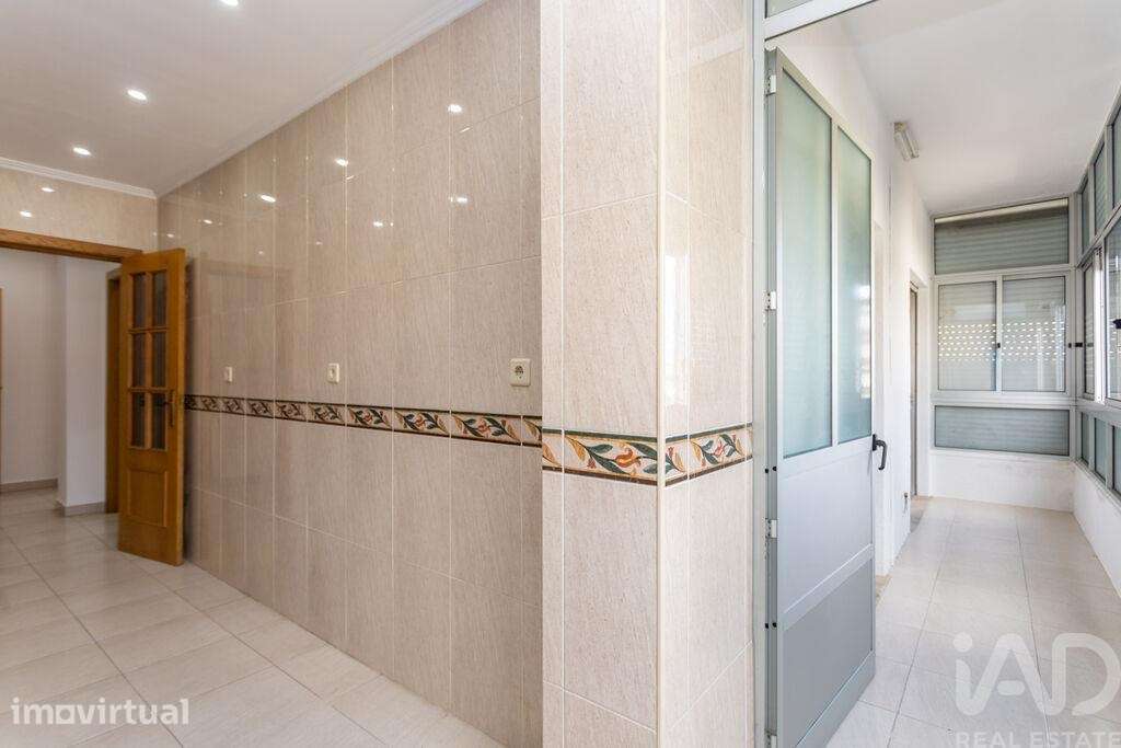 Apartamento T3 em Almada, Cova da Piedade, Pragal e Cacilhas de 95,88 - Grande imagem: 4/35