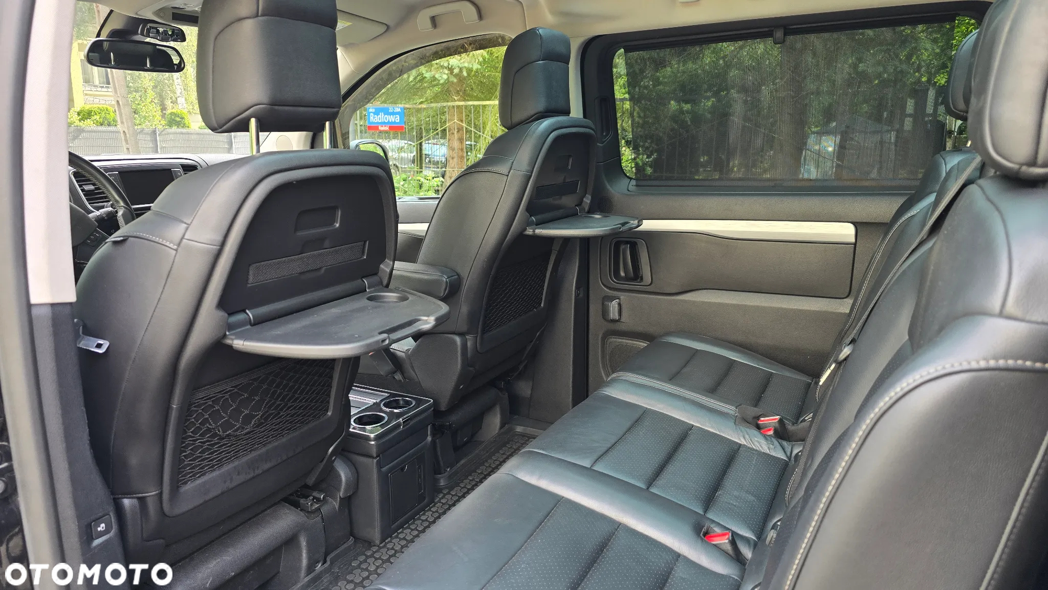 Peugeot Traveller - 27