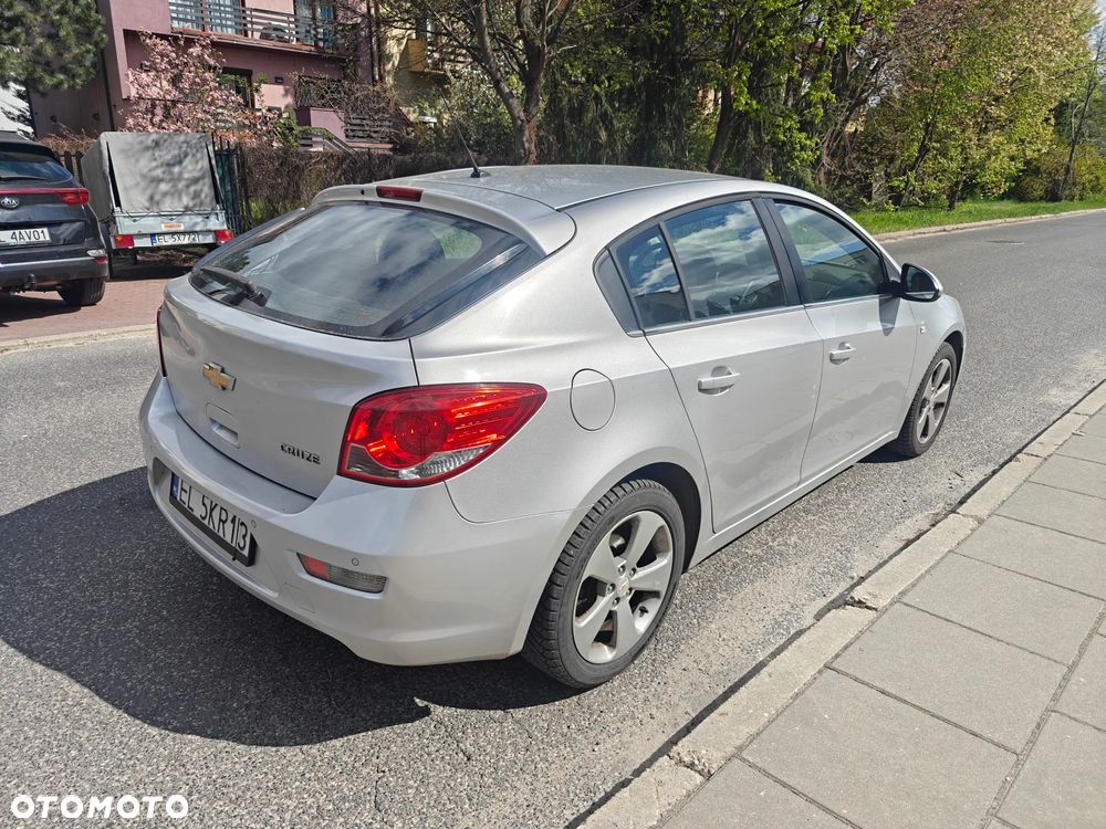 Chevrolet Cruze 1.8 LTZ+ - 7