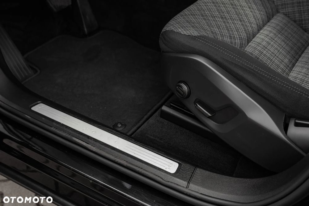 Volvo XC 60 B4 D AWD Core - 21