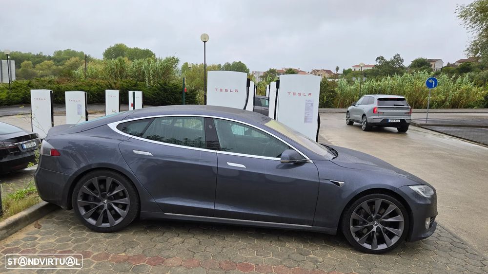 Tesla Model S Long Range - 7