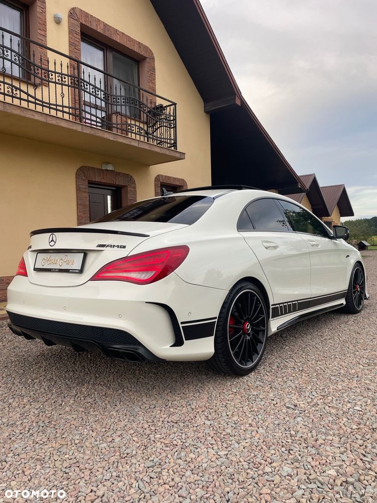 Mercedes-Benz CLA - 12