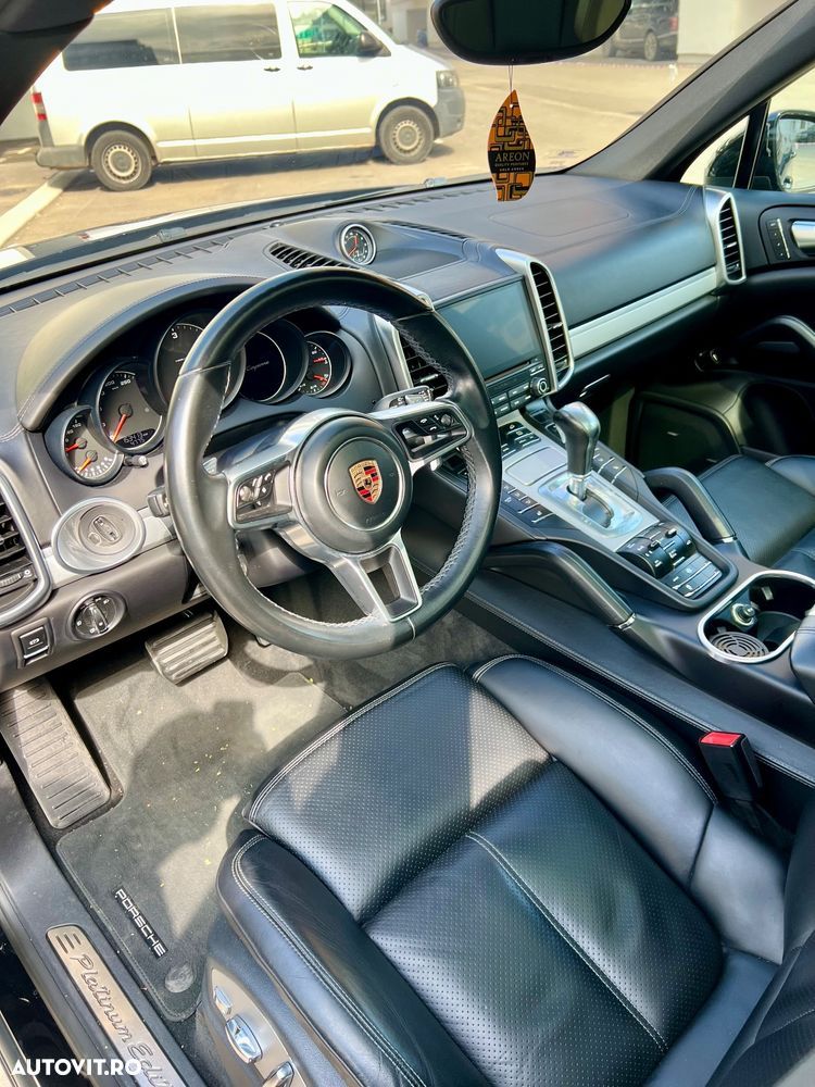 Porsche Cayenne Diesel Platinum Edition - 11