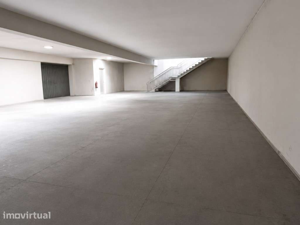 Espaço Comercial Versátil com Excelente Localização - Grande imagem: 4/8