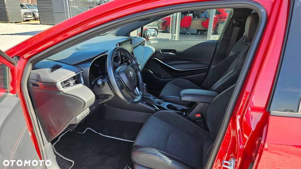 Toyota Corolla 2.0 Hybrid Executive - 12