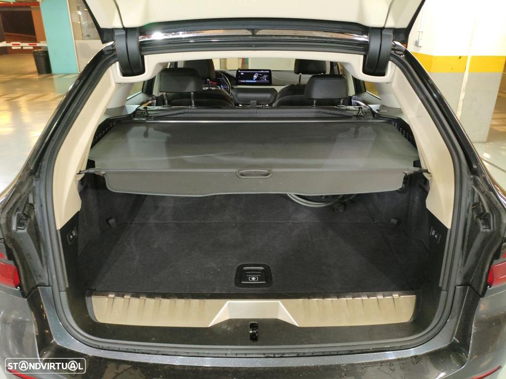 BMW 520 e - 12