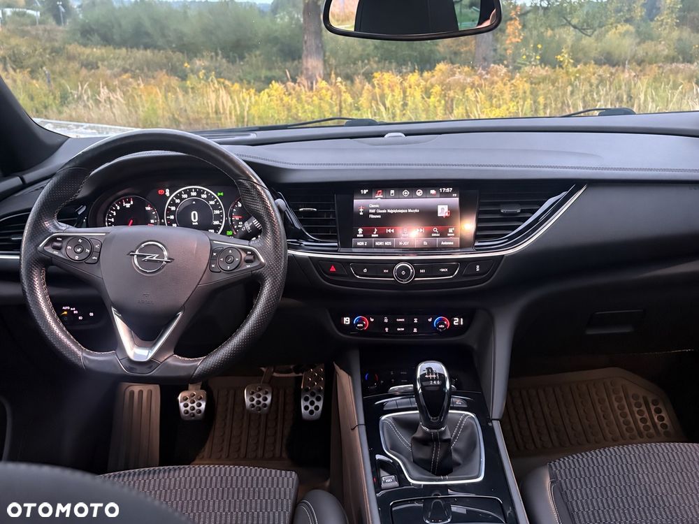 Opel Insignia - 15