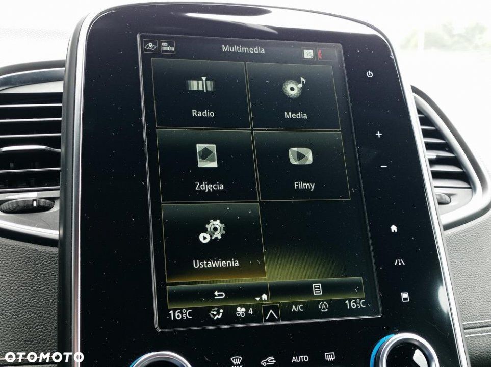 Renault Grand Scenic - 38