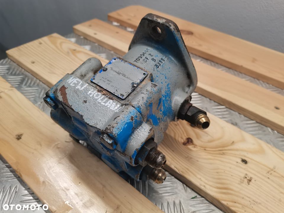 Pompa hydrauliczna Sauer-Danfoss {Typ MFF025C AAGABNNN} - 1