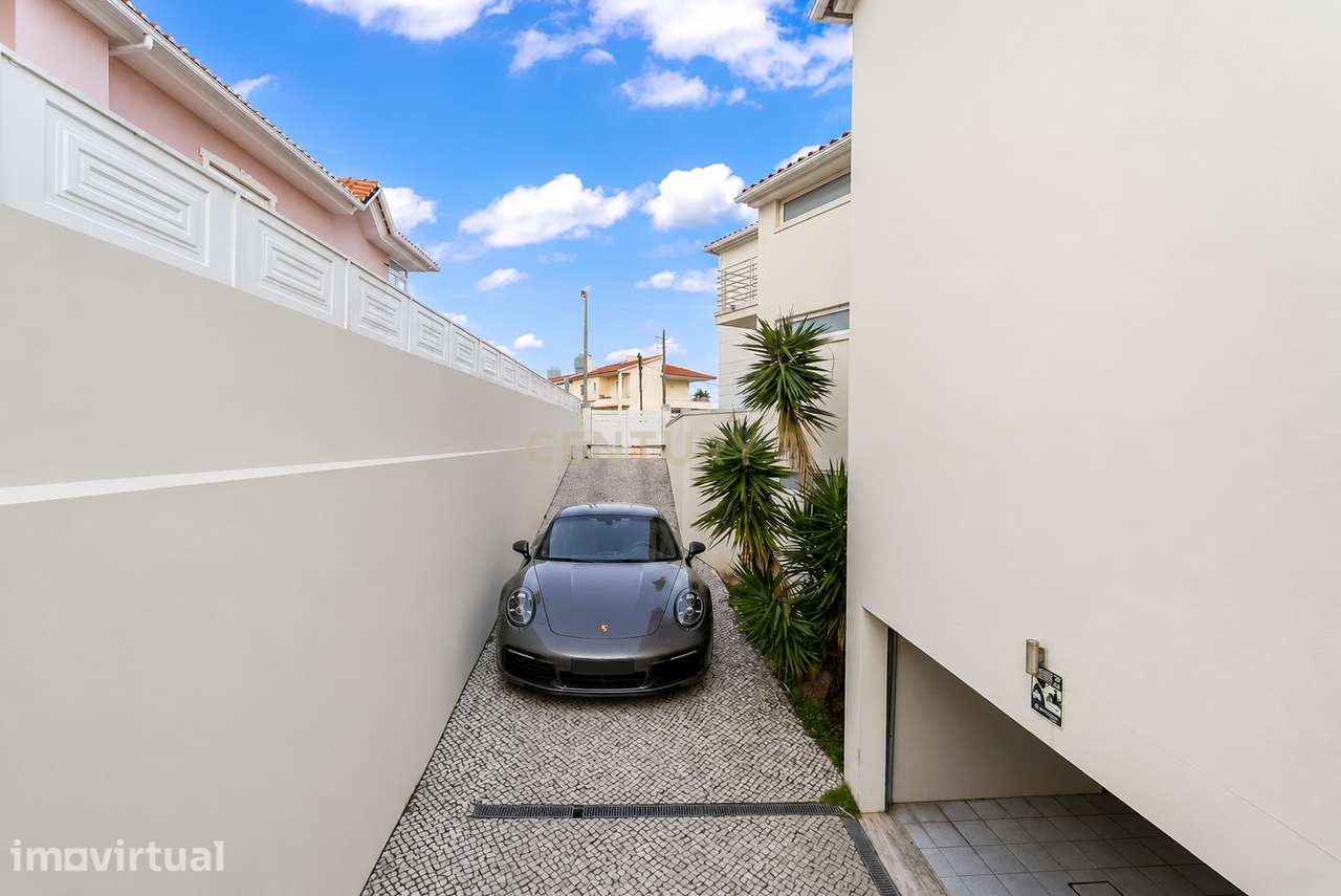Moradia Isolada T5 com Piscina | 2 Suites | Garagem Box | Lote 585m2 | - Grande imagem: 4/23