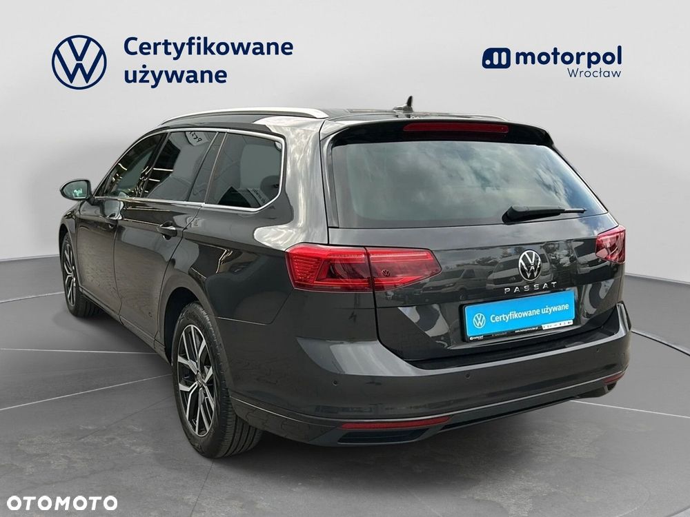 Volkswagen Passat - 3