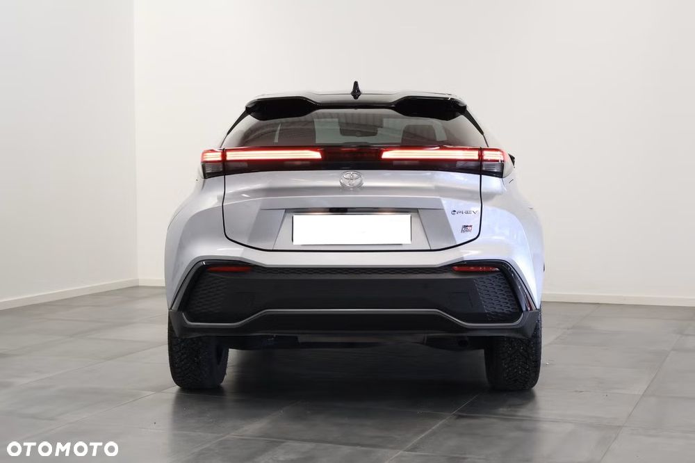 Toyota C-HR - 5