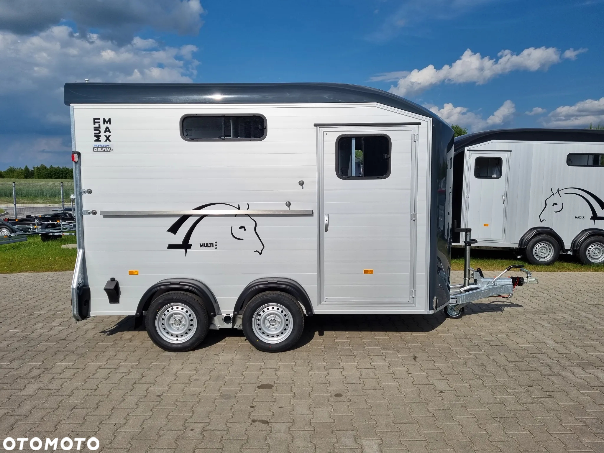 Cheval Liberte Multimax przyczepa na dwa konie | duża siodlarnia | drzwi boczne | 2600 kg DMC | 380×181 cm  |  ALUMINIOWA | Debon | dostawa | mocna i solidna | - 13