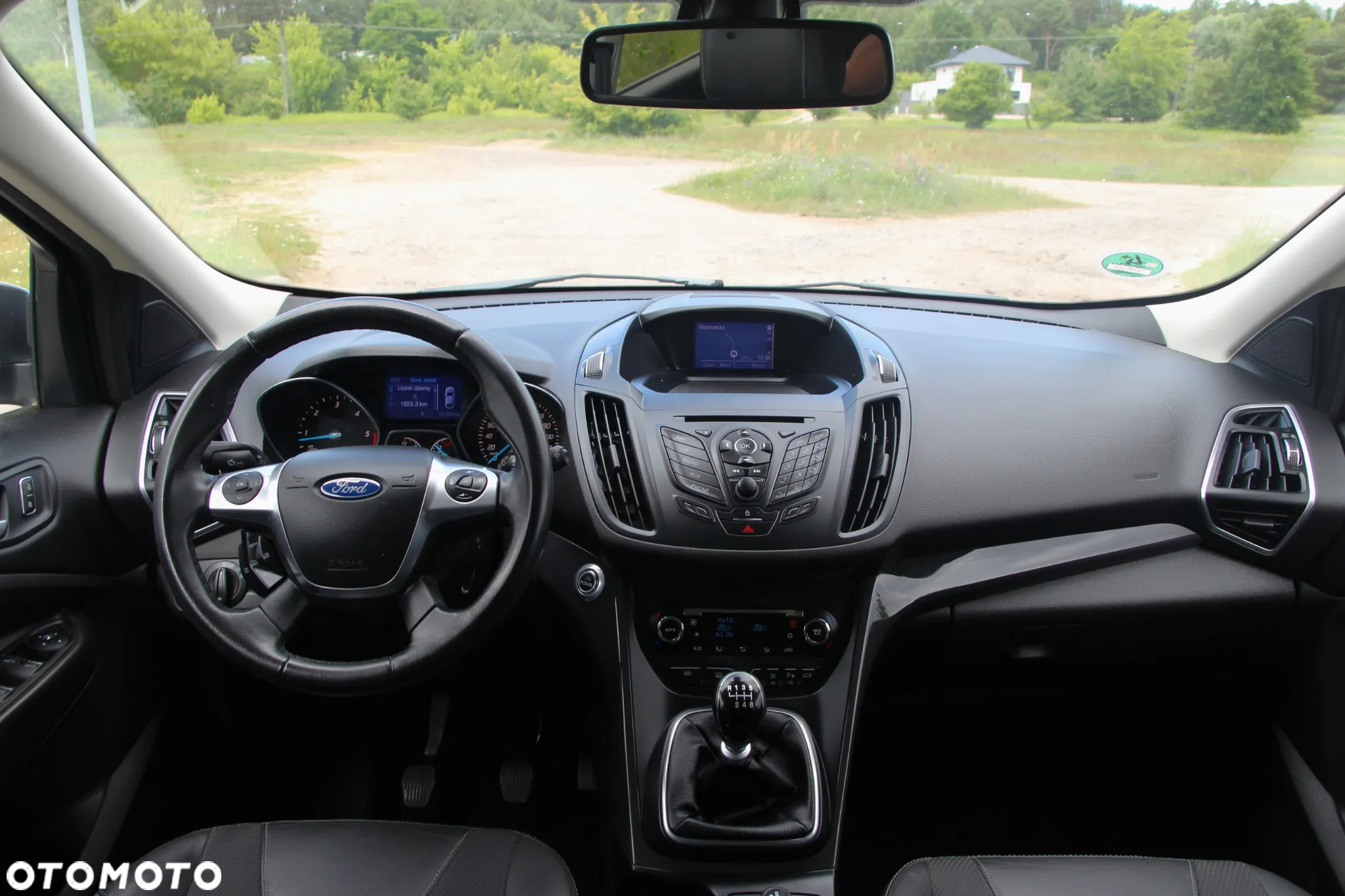 Ford Kuga 2.0 TDCi 2x4 Titanium - 25
