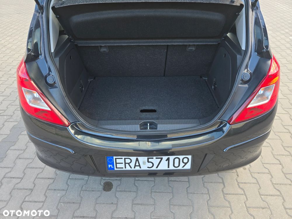 Opel Corsa 1.4 16V Active - 11