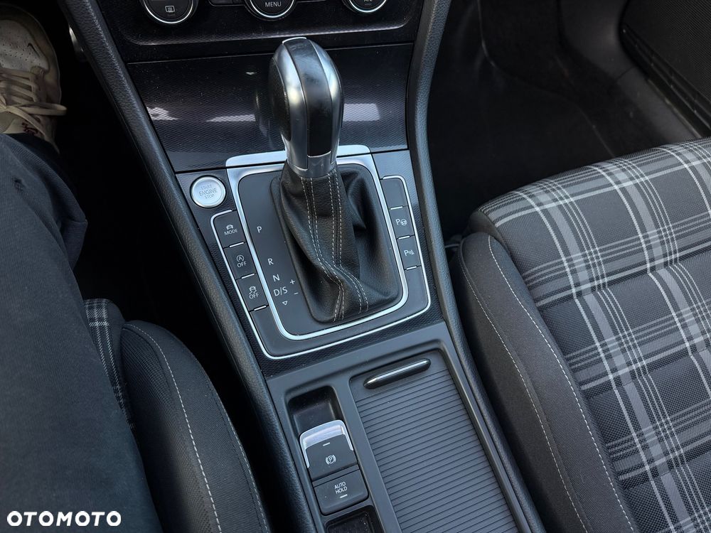 Volkswagen Golf 2.0 TDI BMT GTD DSG - 18