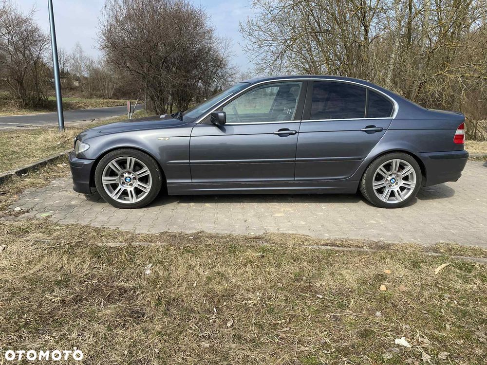 BMW Seria 3 325i - 4