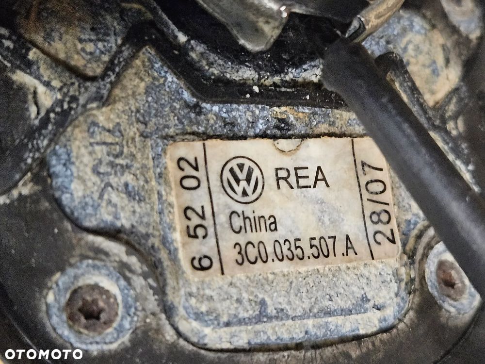 VW Passat B6 antena radiowa navi GPS nawigacji - 2
