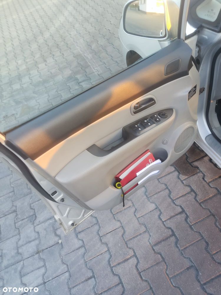 Kia Carens 2.0 CRDi EXpedition - 18