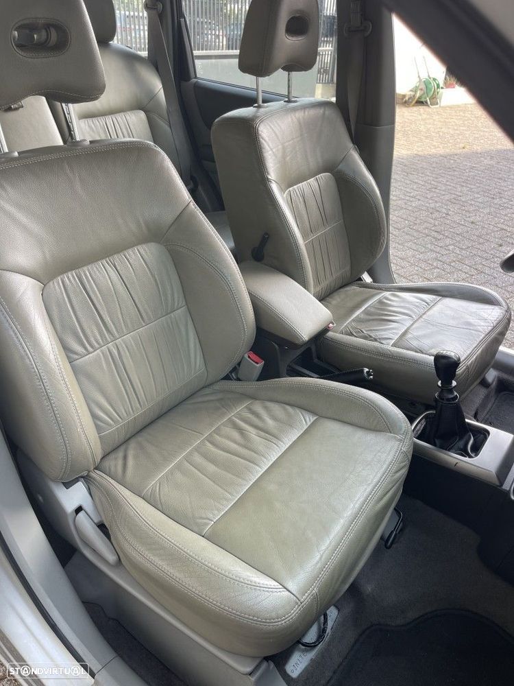 Nissan X-Trail 2.2 DCi Columbia Premium 2WD - 12